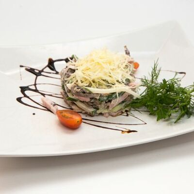 Салат на Развилке в Кафе на развилке по цене 662 ₽