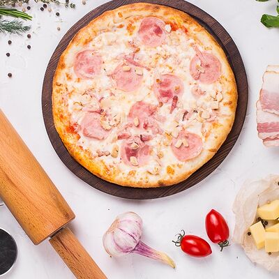 Три мяса 23 см в Pizza Sun по цене 569 ₽