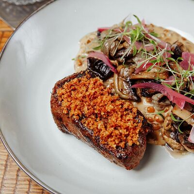 Говяжий стейк с пшеницей в Потроха по цене 529