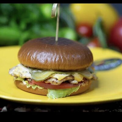 ЧикенБургер в Восток запад по цене 540 ₽