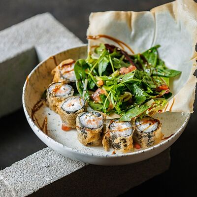 Ролл Минами в Эбби Noodles & Sushi Bar по цене 720 ₽