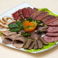 Мясное ассорти в Армянская кухня