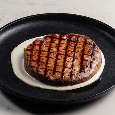 Большая говяжья котлета в Cheeseria по цене 1280 ₽