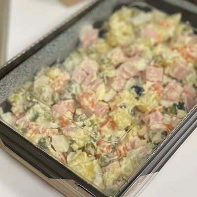 ПП оливье с колбасой халяль в Right Cake по цене 340 ₽