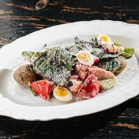 Нисуаз с лососем в Just Bar & Kitchen
