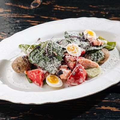 Нисуаз с лососем в Just Bar & Kitchen по цене 880 ₽