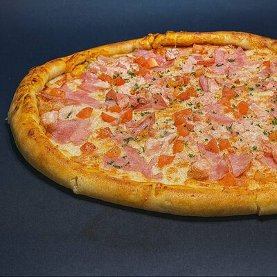 Пицца Трио в Sandwich club по цене 550 ₽