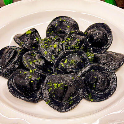 Пельмени Блэкмени в Место Про Тесто по цене 565 ₽