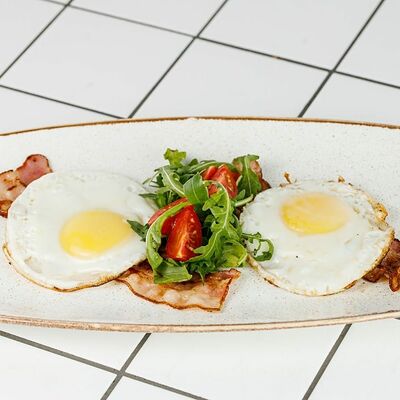 Яичница с беконом 130гр в Choppers по цене 235 ₽