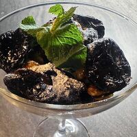 Чернослив с орехами в Бакуриани