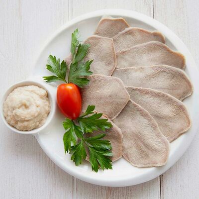 Язык телячий с хреном в Кафе на развилке по цене 621 ₽