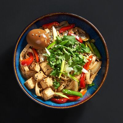 Удон с тофу и маринованным яйцом в Inwok по цене 480 ₽
