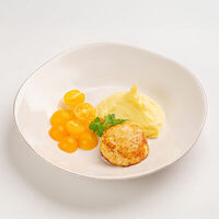 Детская котлета из индейки с картофельным пюре в Сыроварня