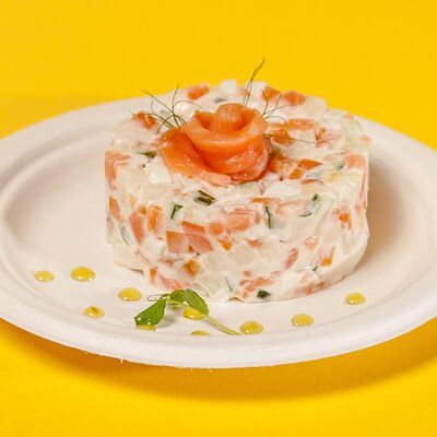 Оливье с лососем в ГУГОЛ_BOOM по цене 300 ₽