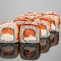 Ролл Сяке унаги маки в Roll & Wok