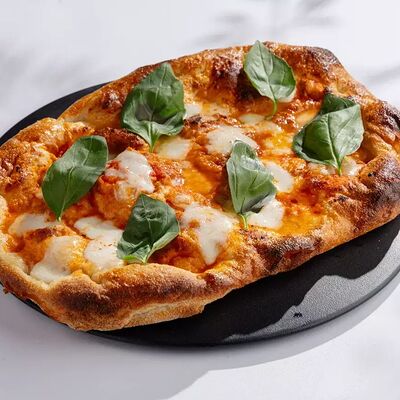 Пицца Маргарита в Vinch по цене 710 ₽