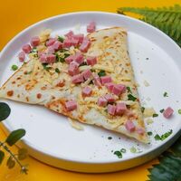 Блинчик с сыром и ветчиной в Сырник
