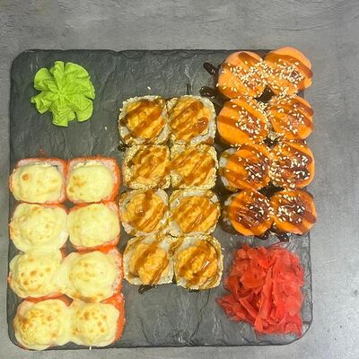 Сет Запеченный в Лось Лосось по цене 1980 ₽