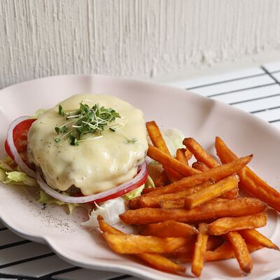 Бифштекс на салате в Finch по цене 980 ₽