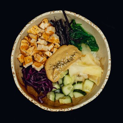 Поке с курицей карри в Goodson bar по цене 565 ₽