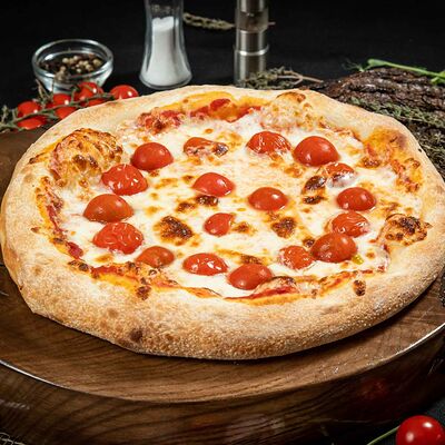 Пицца Маргарита 28см в Пицца Пала по цене 615 ₽