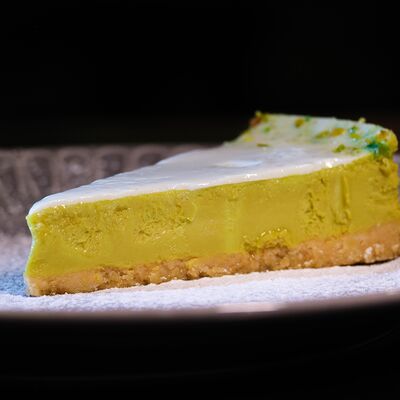 Чизкейк с фисташковым вкусом в Эйнштейн Паб по цене 410 ₽