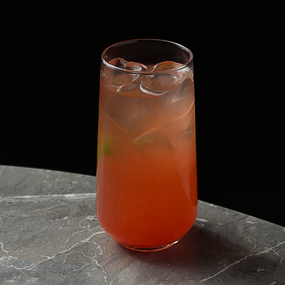 Лимонад Клубника юдзу в FRIENDLOUNGE по цене 290 ₽