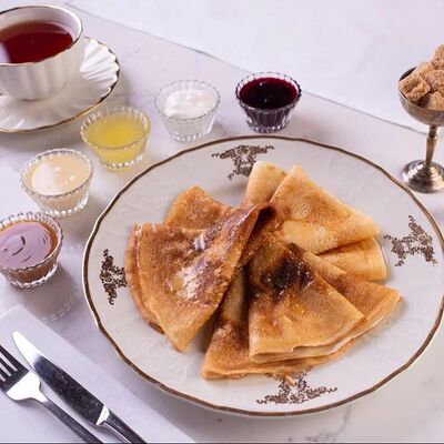 Блинчики с топпингом на выбор в Лобби бар по цене 420 ₽