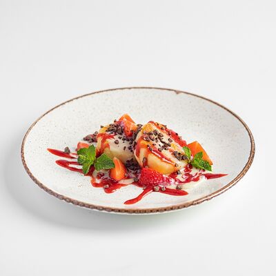 Сырники Клубника-сгущенка в Kitchen по цене 520