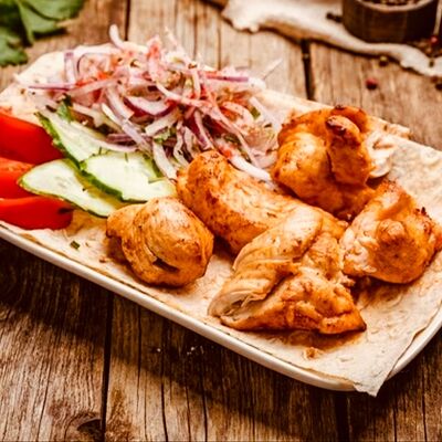 Шашлык из куриного филе в Шашлычный Домик по цене 550 ₽