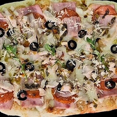 Мясная острая в PIIZZ ROLL по цене 990 ₽
