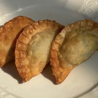 Чебуреки с говядиной и свининой в Бисквит