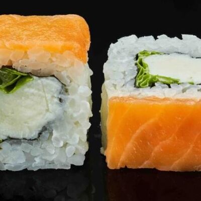 Филадельфия Хайп с листом салата в 7 LiR по цене 465 ₽