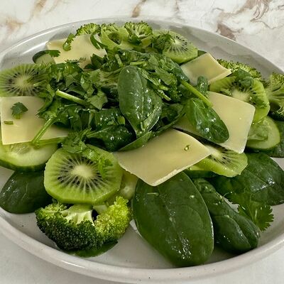 Зелёный салат в Жпит по цене 653 ₽