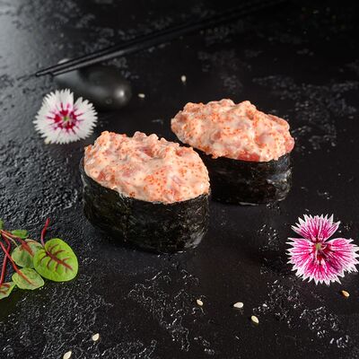 Гункан с тунцом в Суши Профи по цене 379 ₽