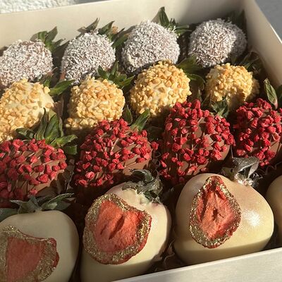 Клубника в шоколаде g в Allowberry по цене 4800 ₽