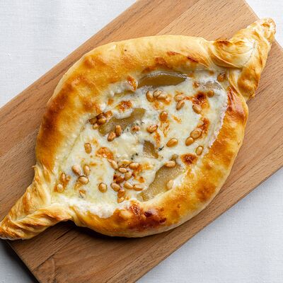 Хачапури Груша-горгонзола в Гури по цене 970 ₽