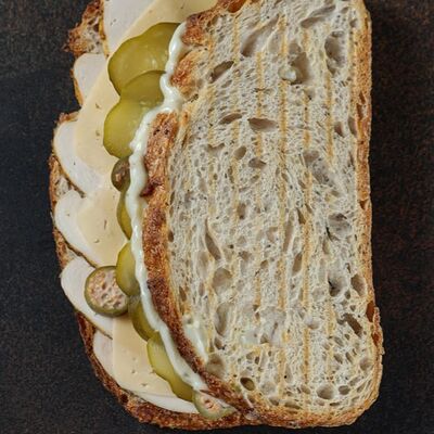 Сендвич с курицей в Дом 34 по цене 590 ₽