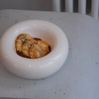 Сырники с крыжовником и греческим йогуртомв Plump coffee