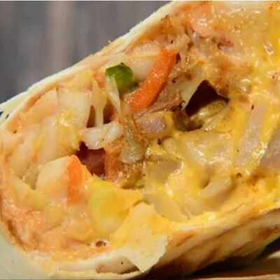 Шаурма с тёртым сыромв Шаурма по цене 450 ₽