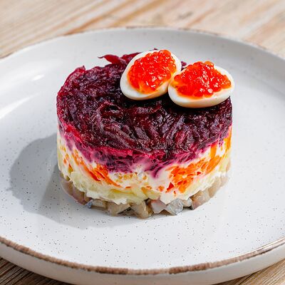 Сельдь домашнего соления под шубой в Москва по цене 420 ₽