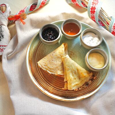 Блинчики с мёдомв Ботаника по цене 250