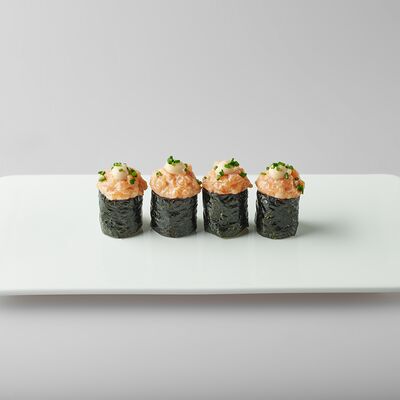 Суши Острый лососьв Ossu по цене 960 ₽