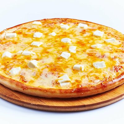 Пицца Четыре сыра в Луна по цене 864 ₽