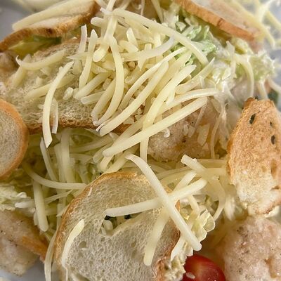 Салат Цезарь с креветкамив Шашлык 1 по цене 550 ₽