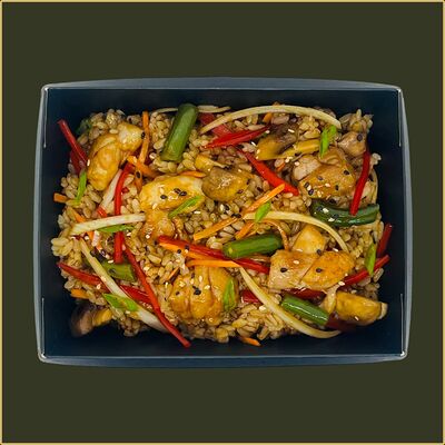 Wok Рис с курицей терияки в Happy Fish Premium по цене 485 ₽