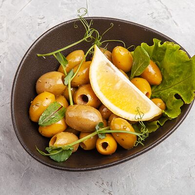 Оливки в Смольный по цене 400 ₽