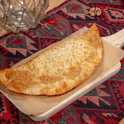 Чебурек с мясом в Хинкальная 63 по цене 290 ₽