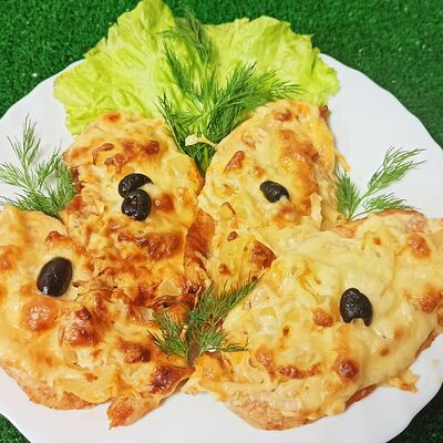 Отбивная из куриной грудки с ананасом в Жаркое по цене 195 ₽