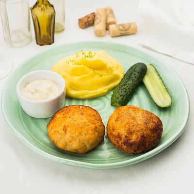 Котлеты рыбные с картофельным пюре в Эларджи по цене 960 ₽